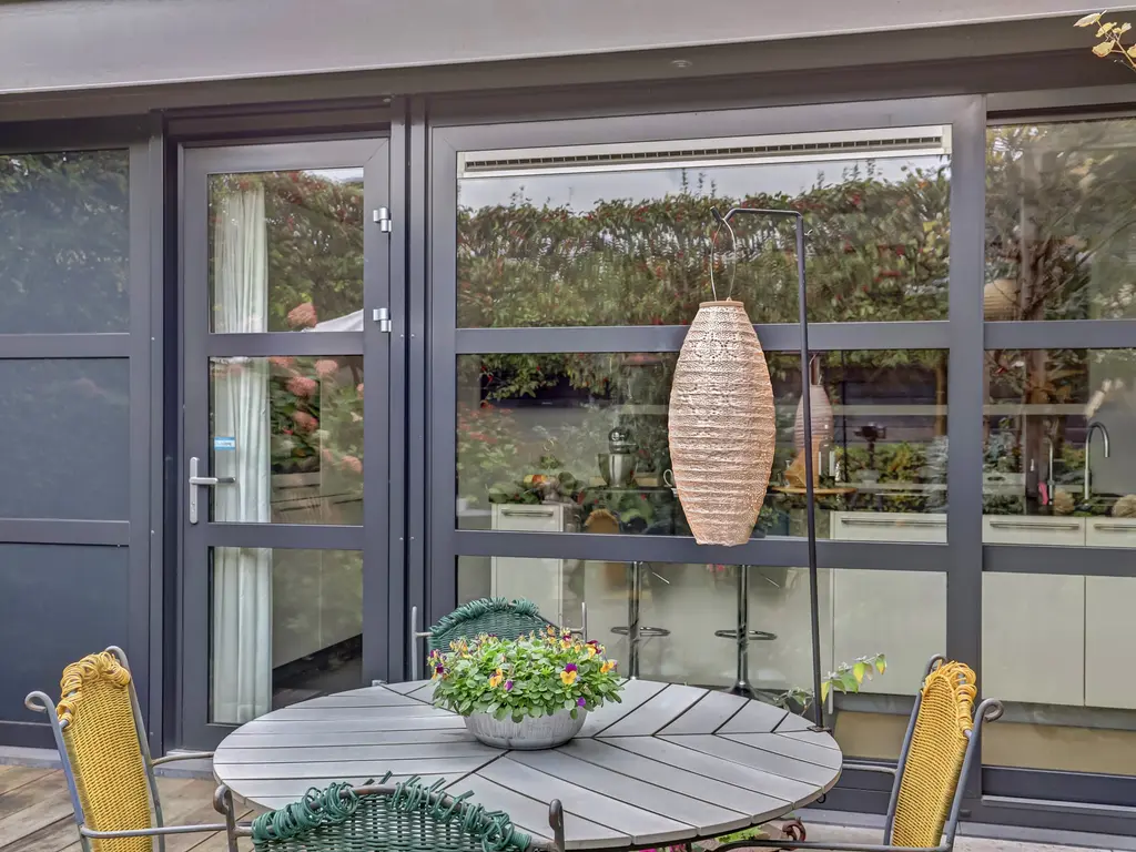 Bolero 69, ZWIJNDRECHT