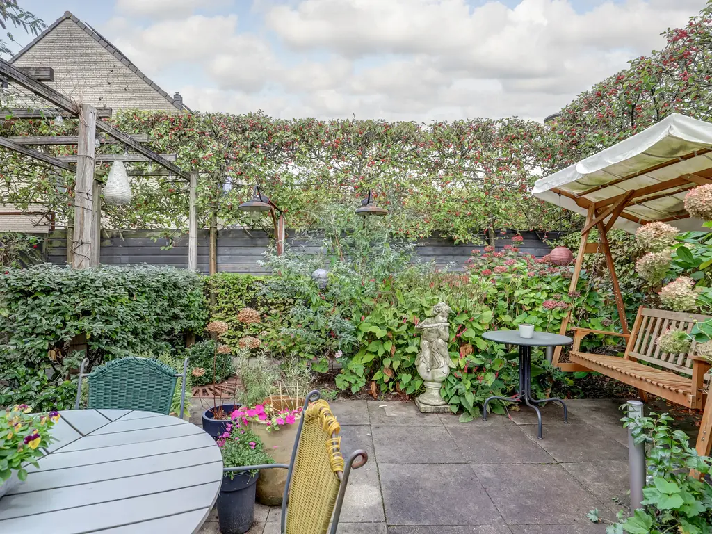 Bolero 69, ZWIJNDRECHT