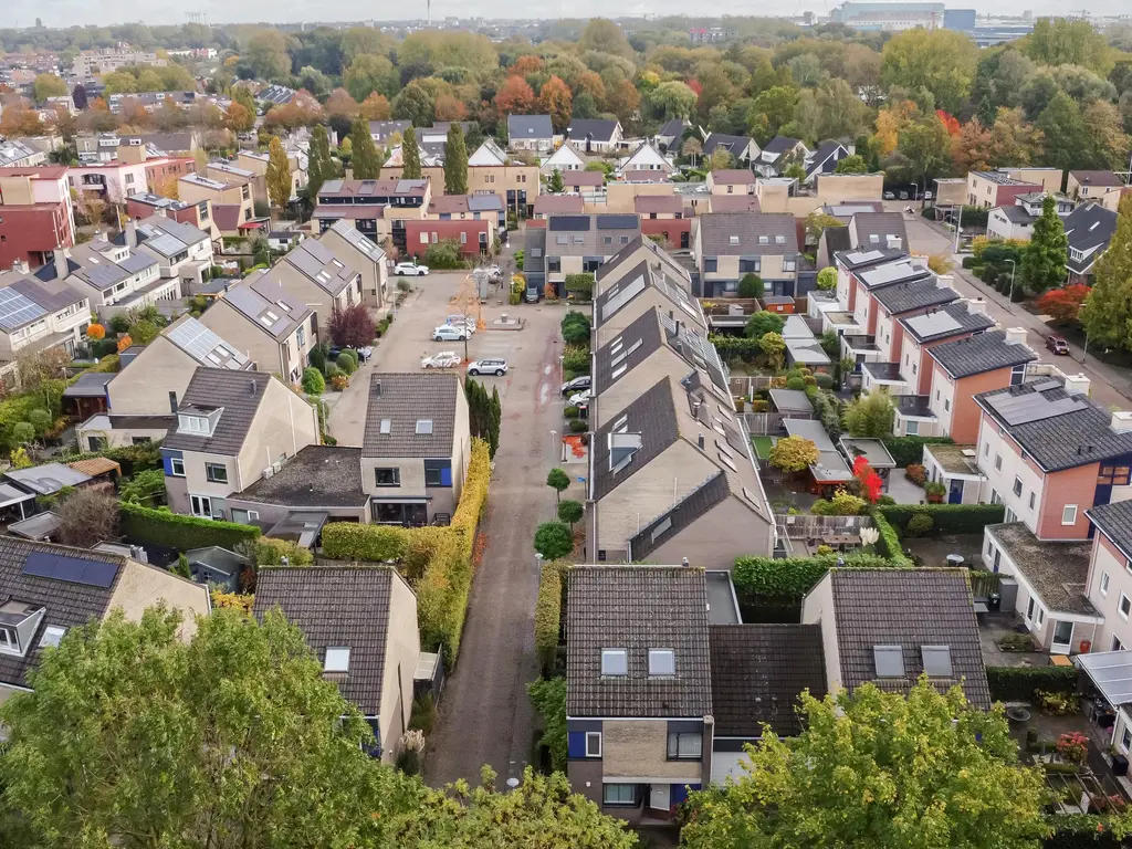 Bolero 69, ZWIJNDRECHT