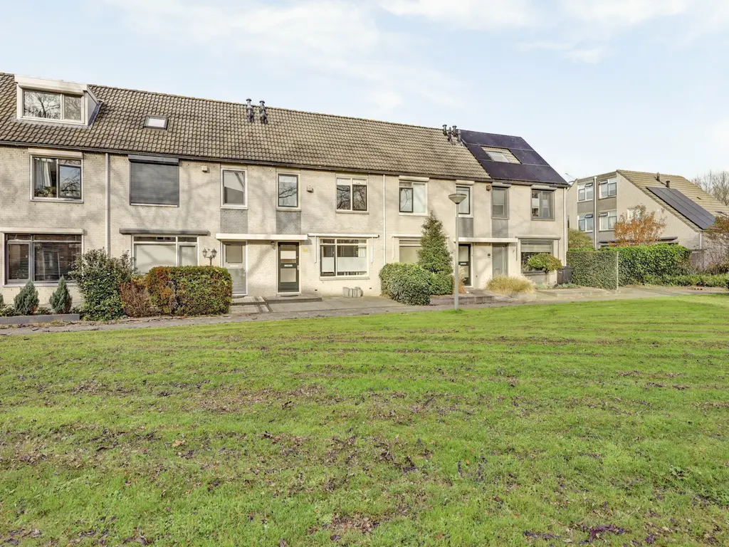 Johanna Naber-erf 168, DORDRECHT