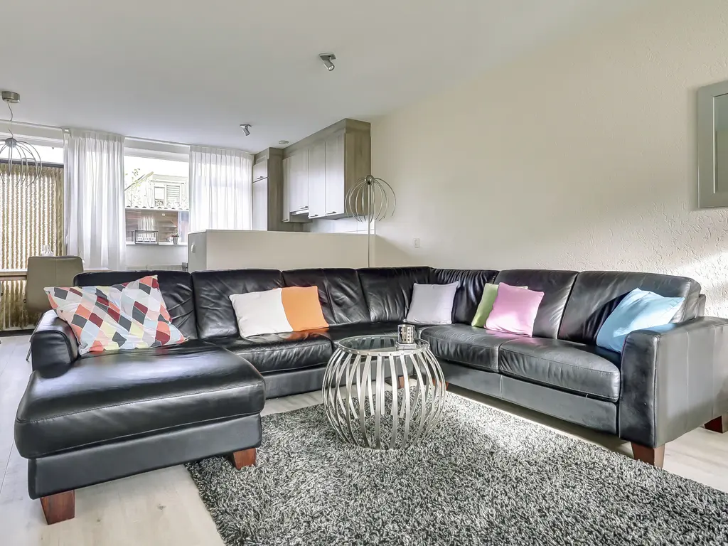 Johanna Naber-erf 168, DORDRECHT