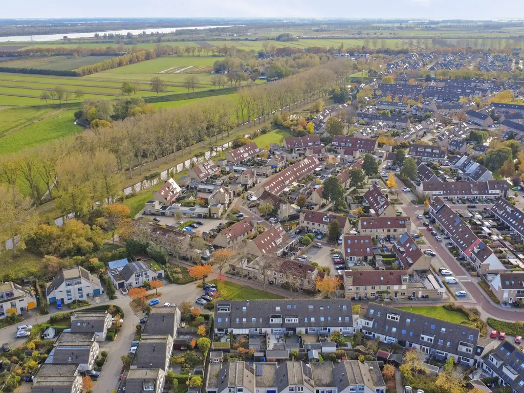 Johanna Naber-erf 168, DORDRECHT