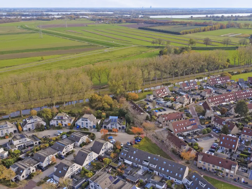 Johanna Naber-erf 168, DORDRECHT