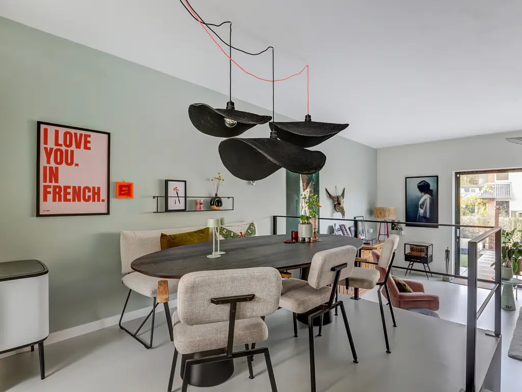 Iroko 194, DORDRECHT