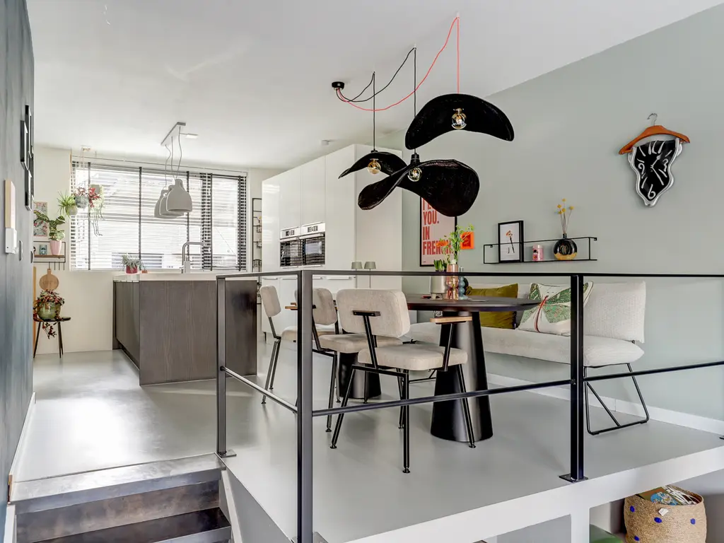 Iroko 194, DORDRECHT