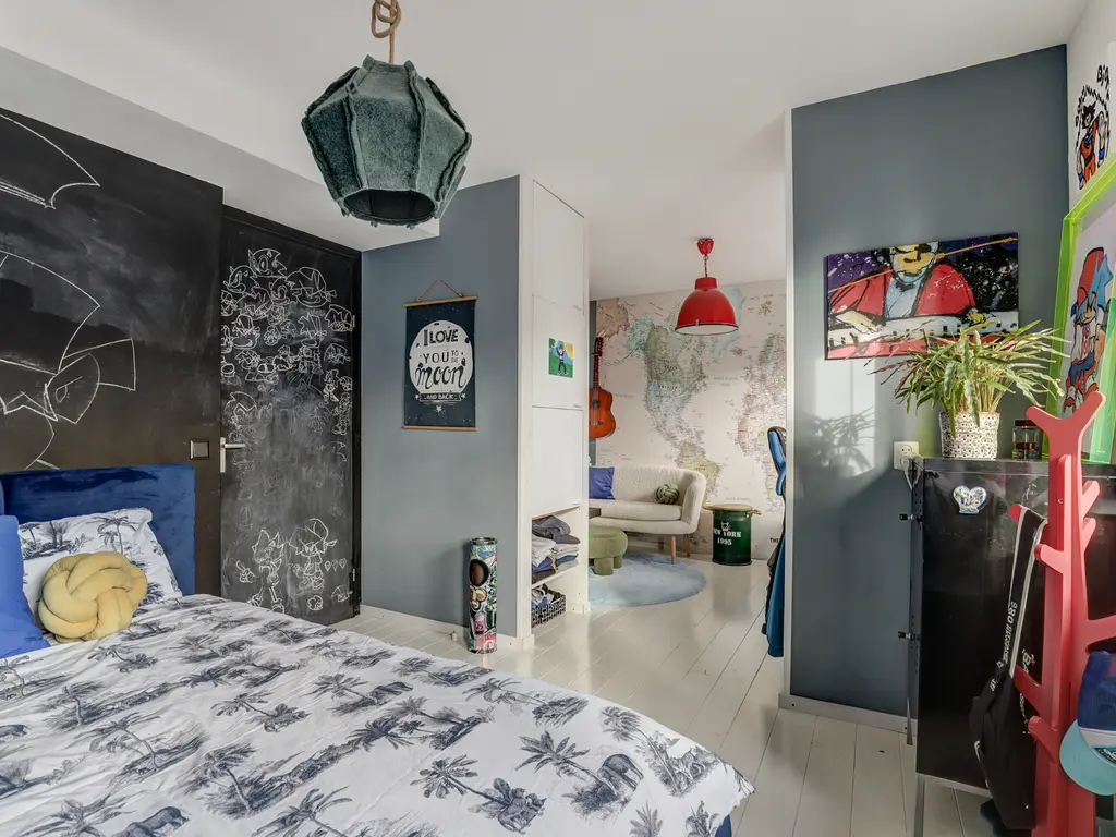 Iroko 194, DORDRECHT