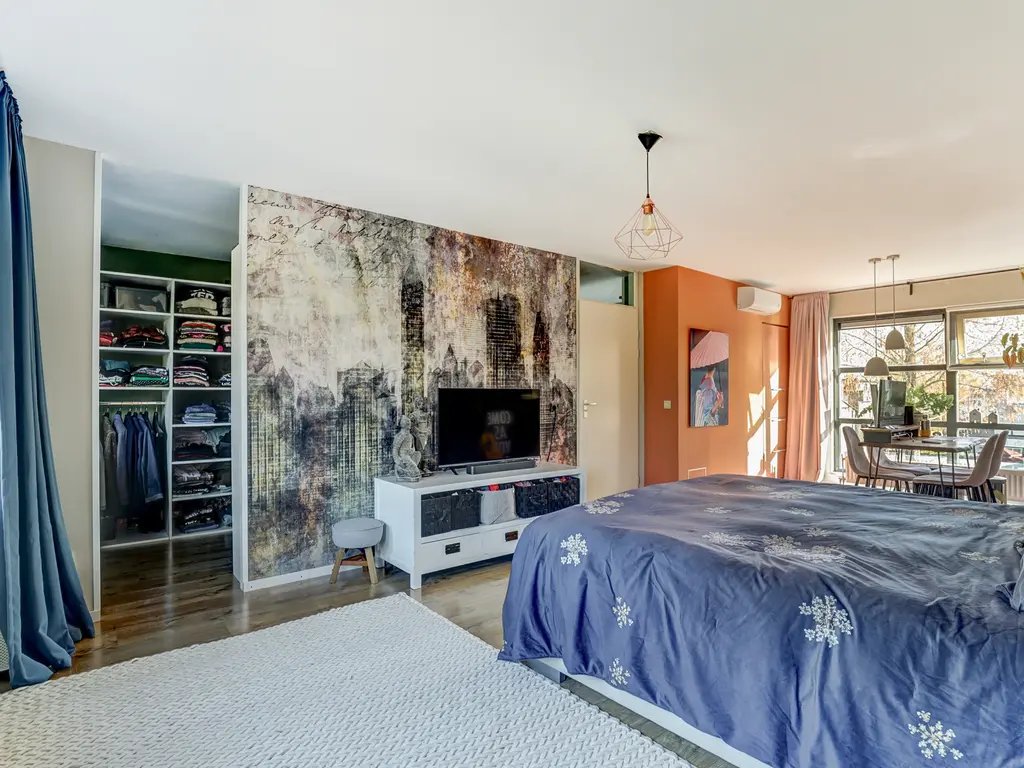 Iroko 194, DORDRECHT