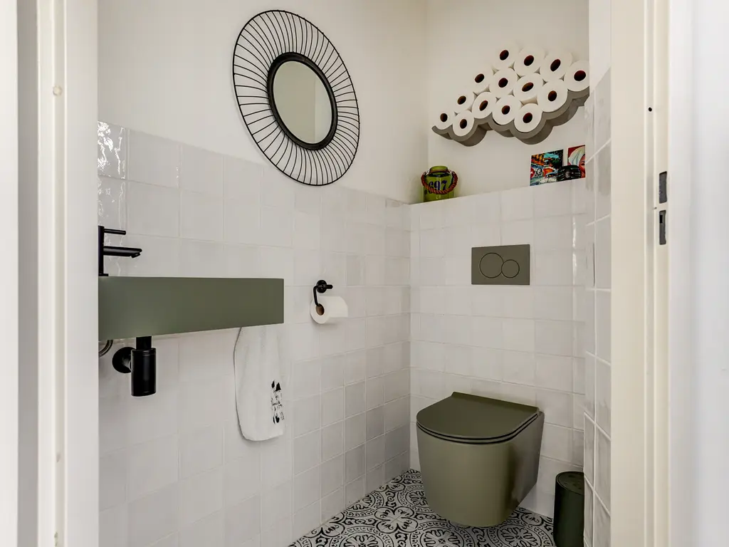 Iroko 194, DORDRECHT