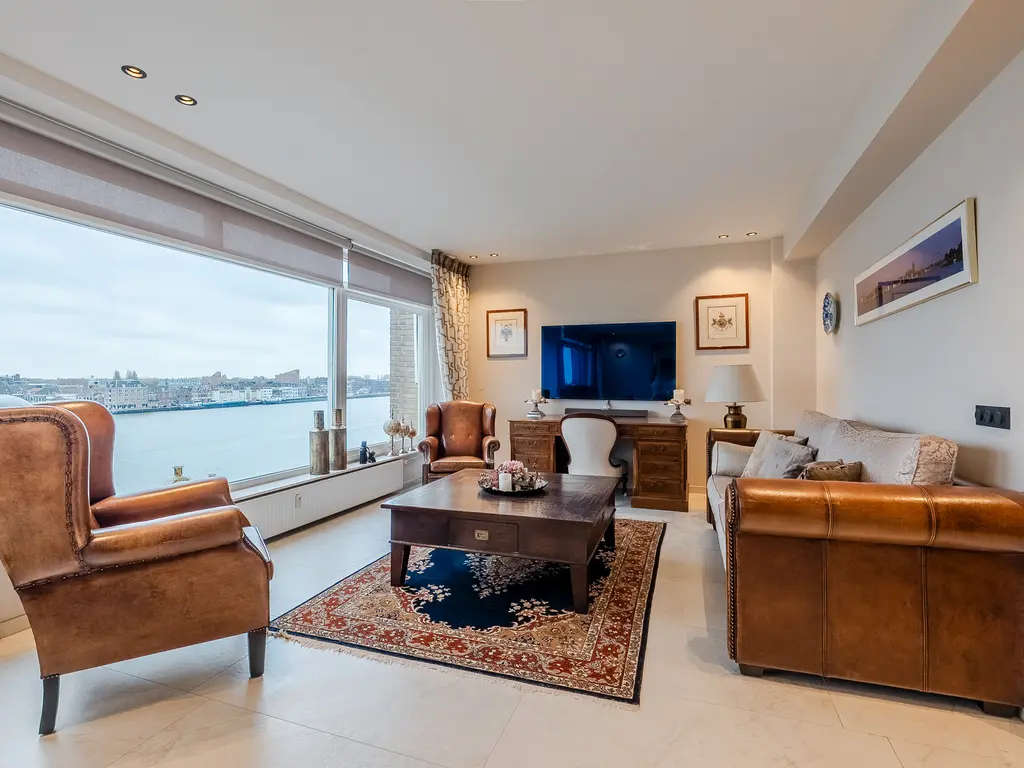 Maasplein 30, ZWIJNDRECHT