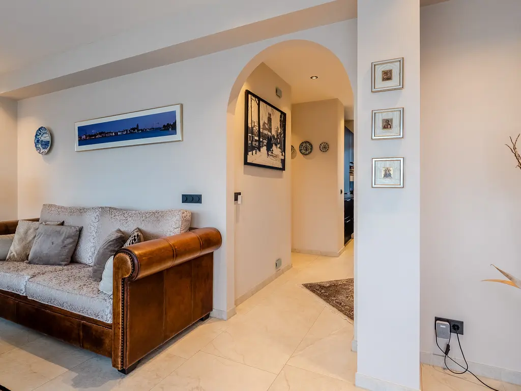 Maasplein 30, ZWIJNDRECHT