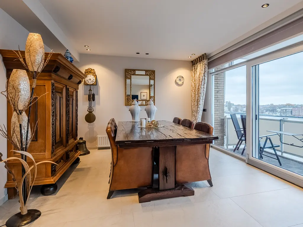 Maasplein 30, ZWIJNDRECHT