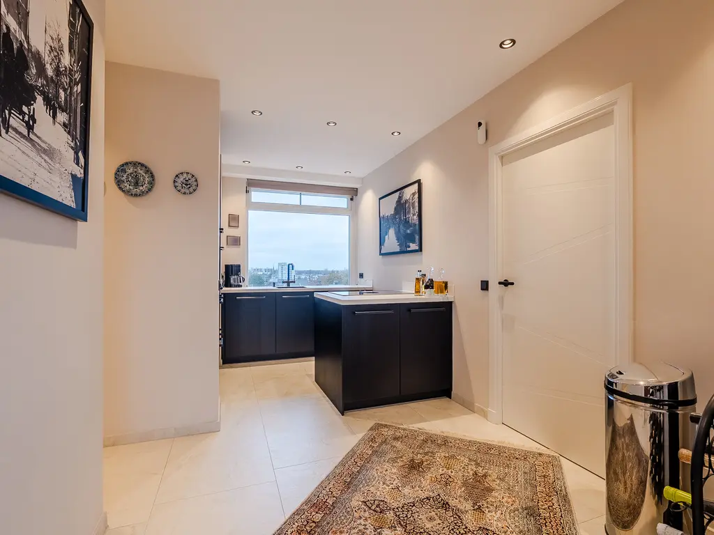 Maasplein 30, ZWIJNDRECHT