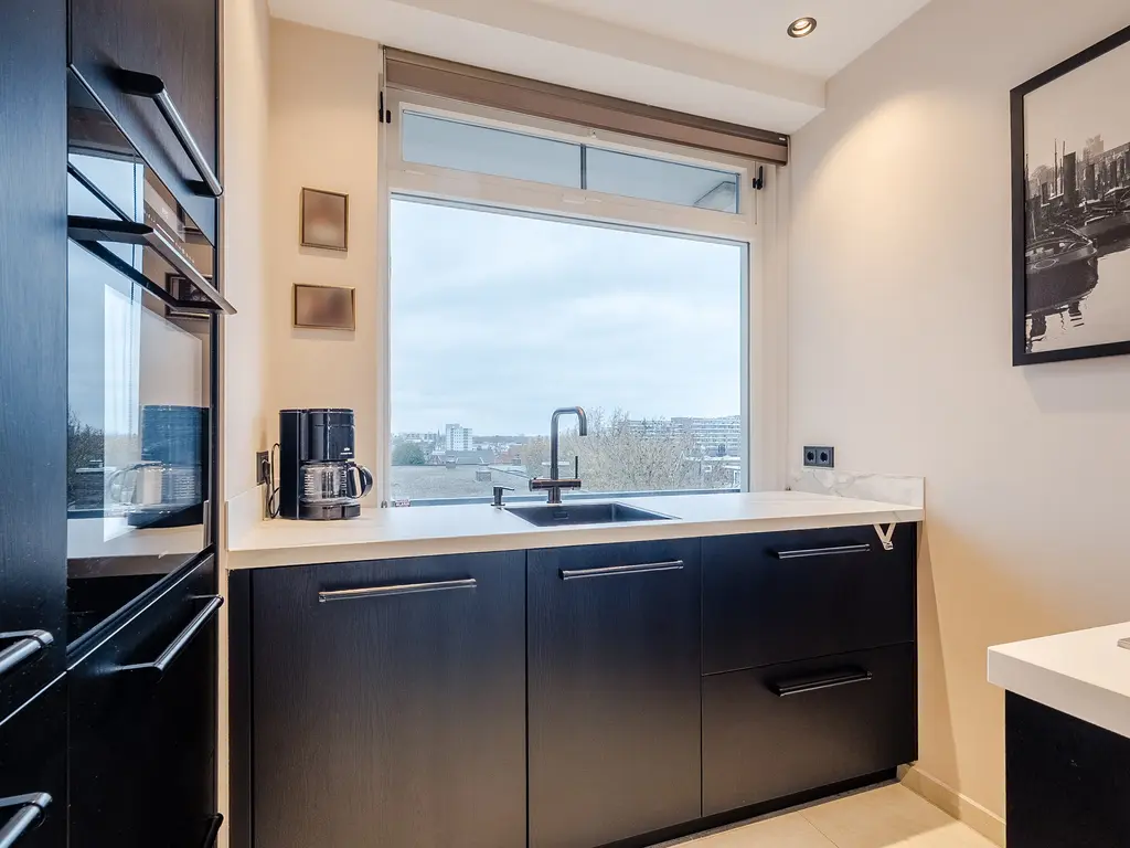 Maasplein 30, ZWIJNDRECHT