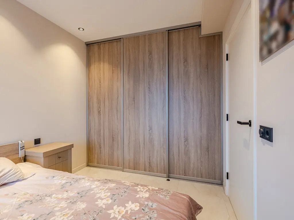 Maasplein 30, ZWIJNDRECHT