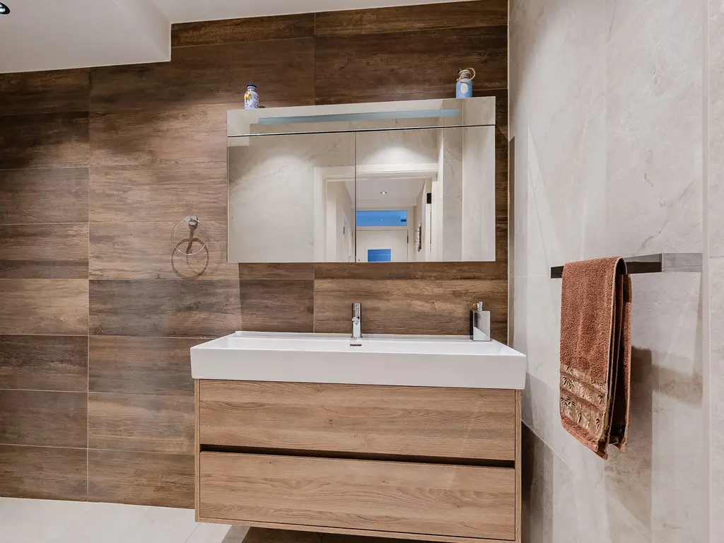 Maasplein 30, ZWIJNDRECHT