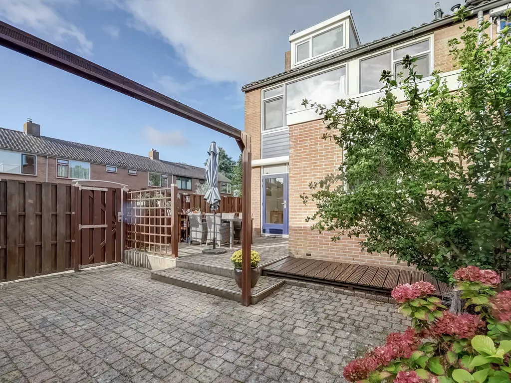 Vijverlaan 142, DORDRECHT