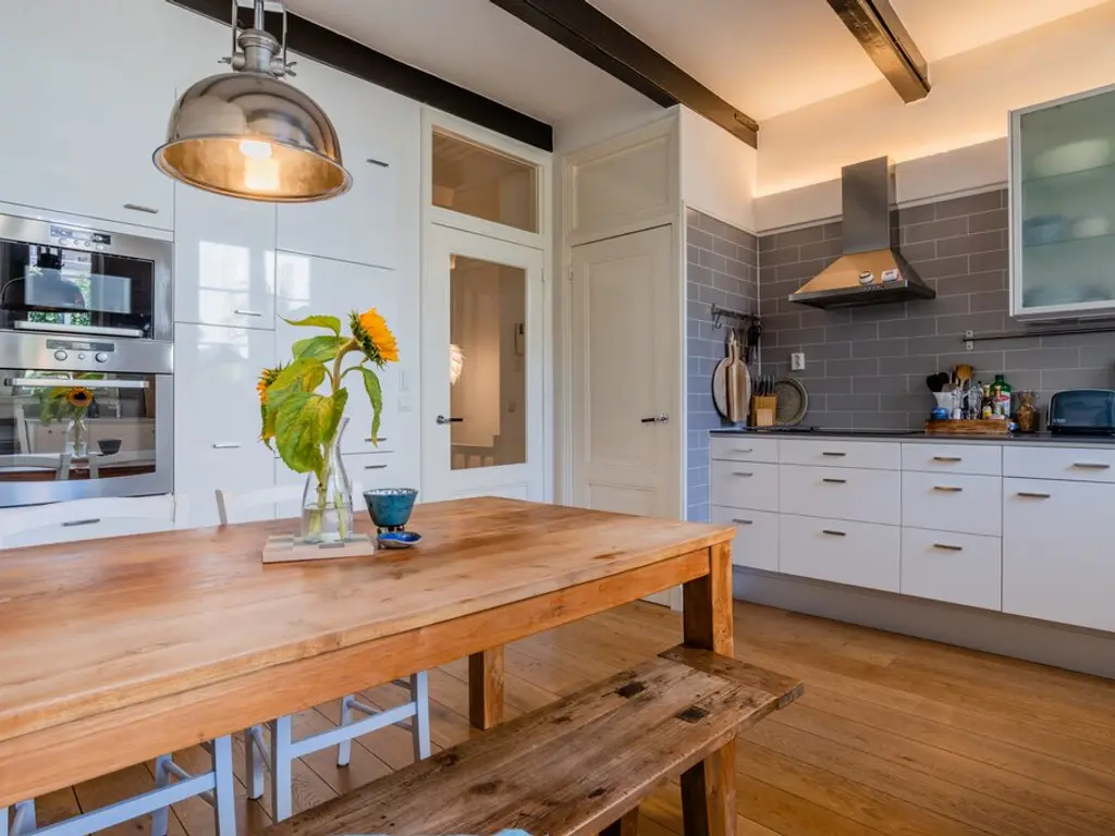 Taankade 28, DORDRECHT