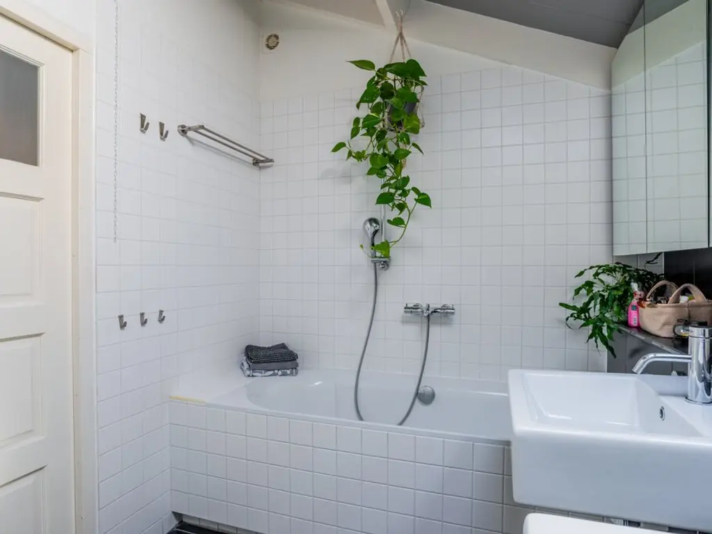 Taankade 28, DORDRECHT