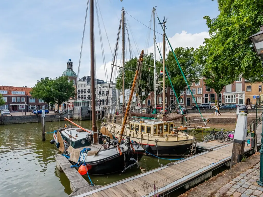 Taankade 28, DORDRECHT