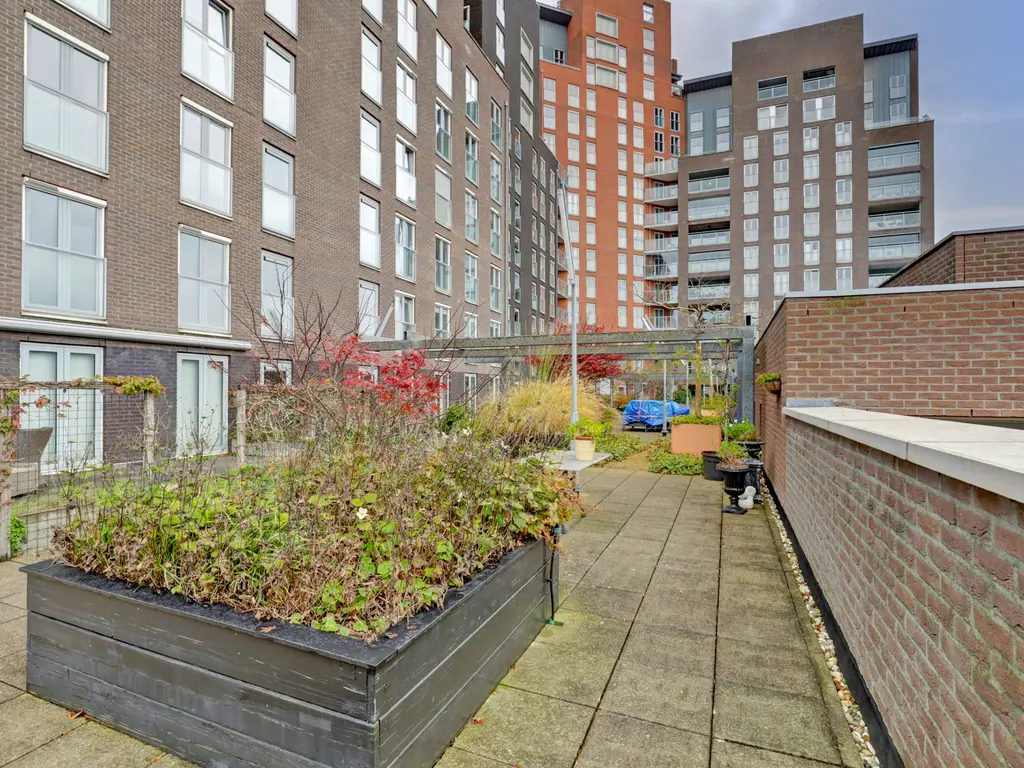 Schuttevaerkade 59, DORDRECHT