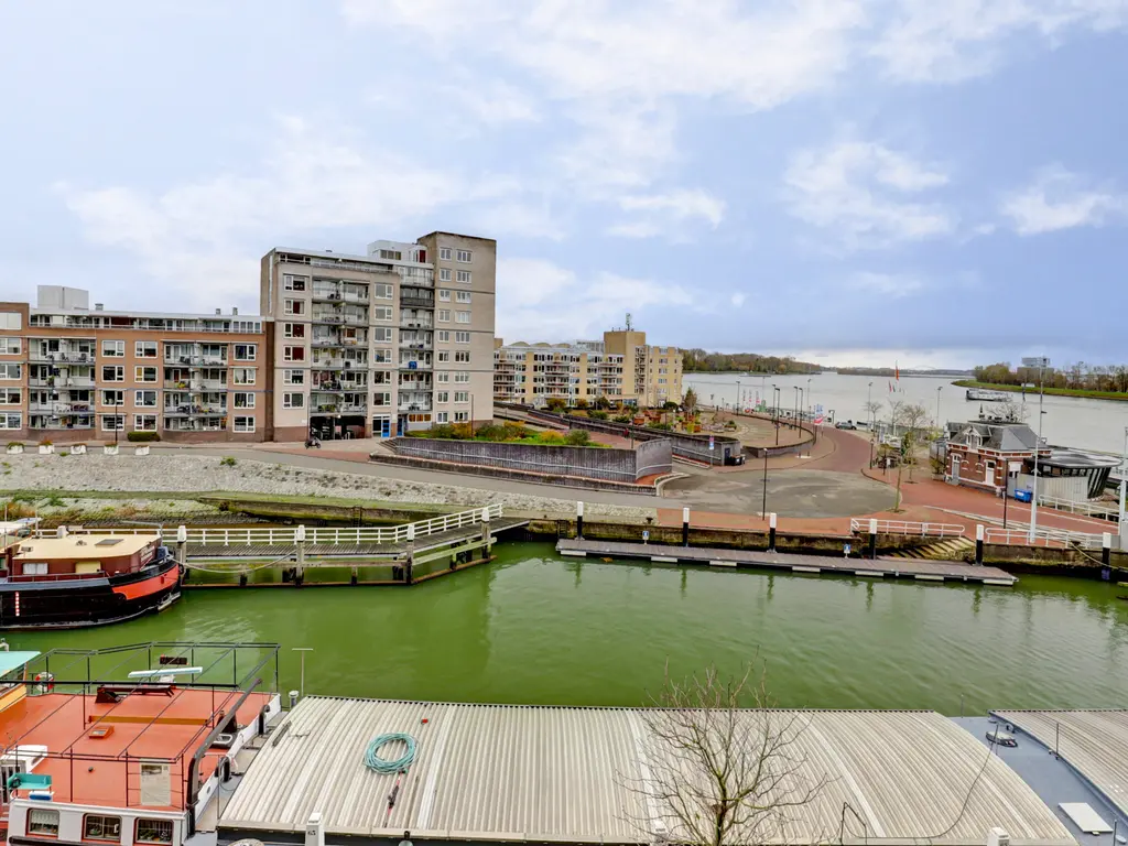 Schuttevaerkade 59, DORDRECHT