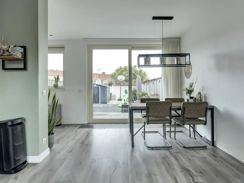 Lindelaan 137, ZWIJNDRECHT