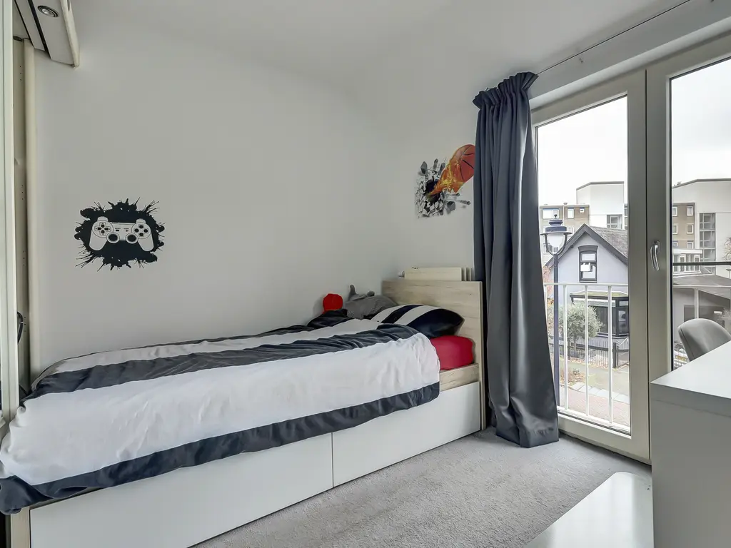 Lindelaan 137, ZWIJNDRECHT