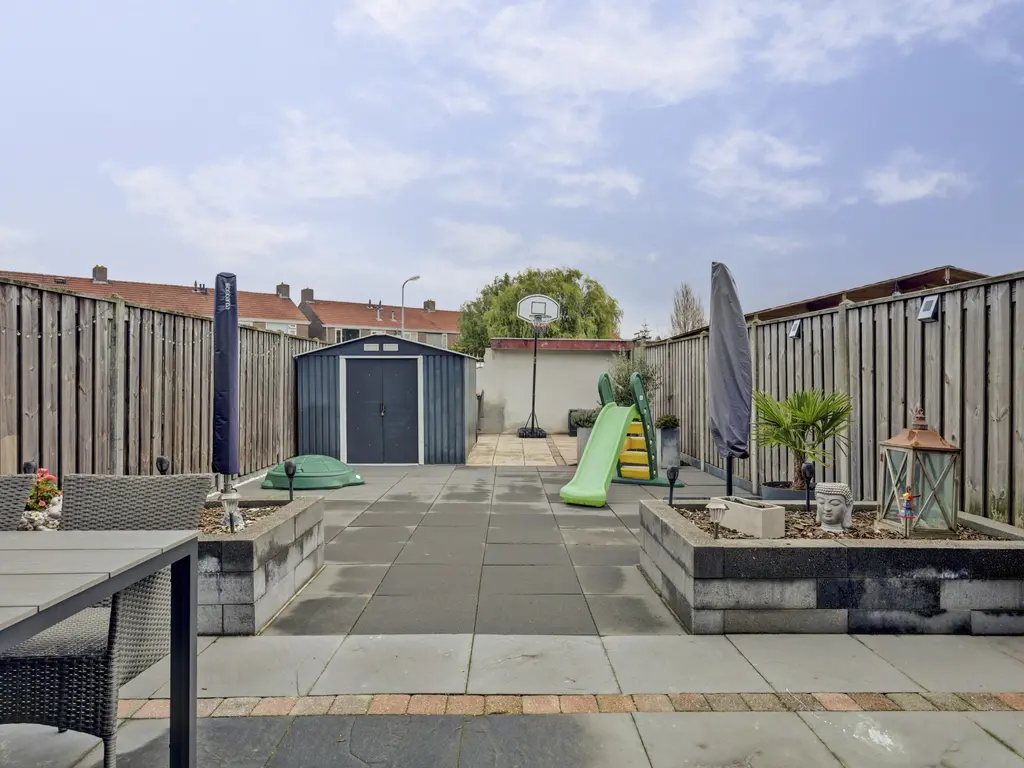 Lindelaan 137, ZWIJNDRECHT