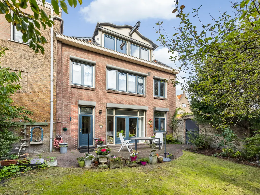 Varkenmarkt 104, DORDRECHT