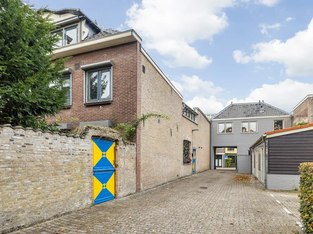 Varkenmarkt 104, DORDRECHT