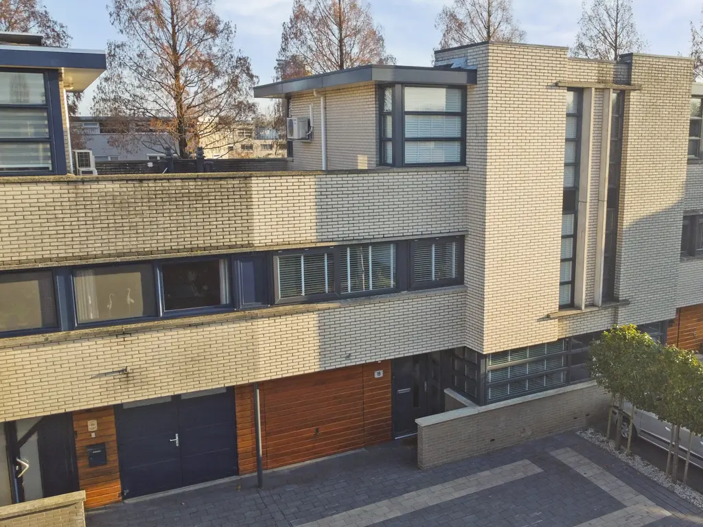 Branco 19, DORDRECHT