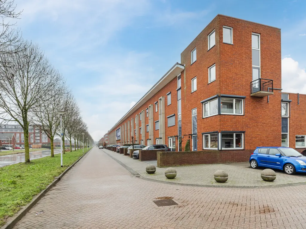 Alver 108, PAPENDRECHT