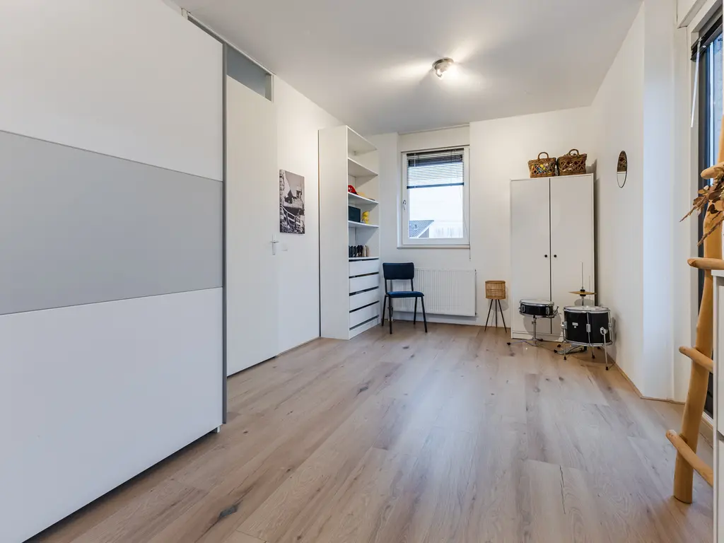 Alver 108, PAPENDRECHT