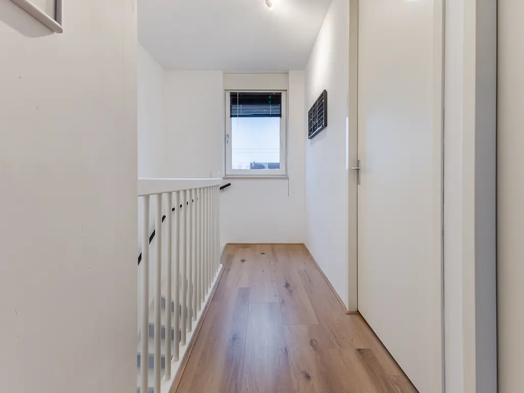 Alver 108, PAPENDRECHT