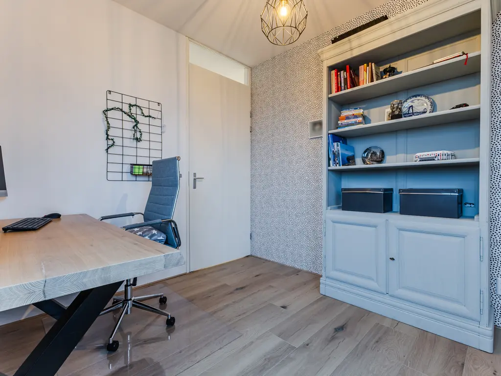 Alver 108, PAPENDRECHT