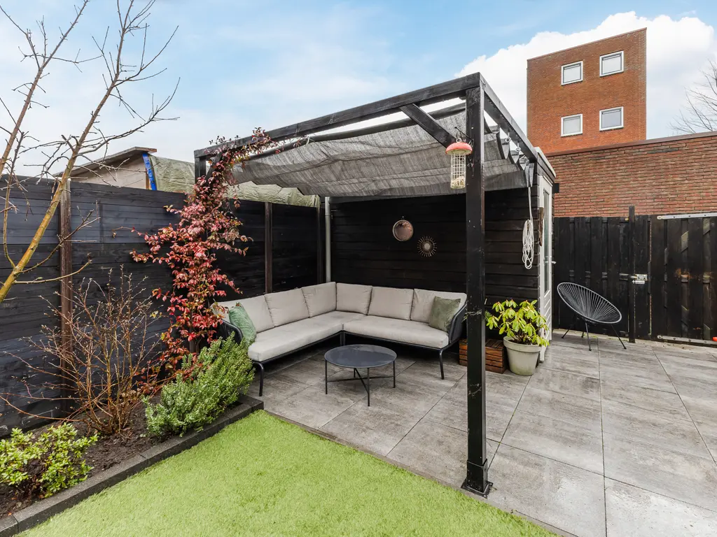 Alver 108, PAPENDRECHT