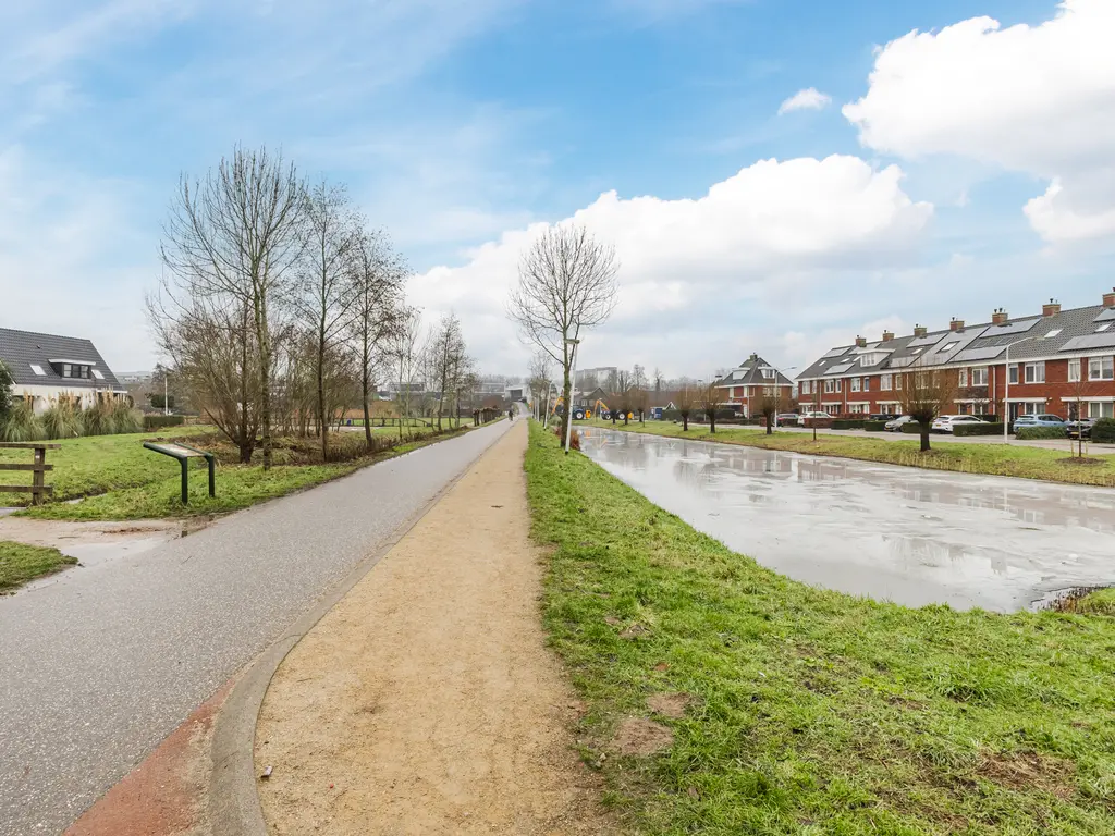 Alver 108, PAPENDRECHT