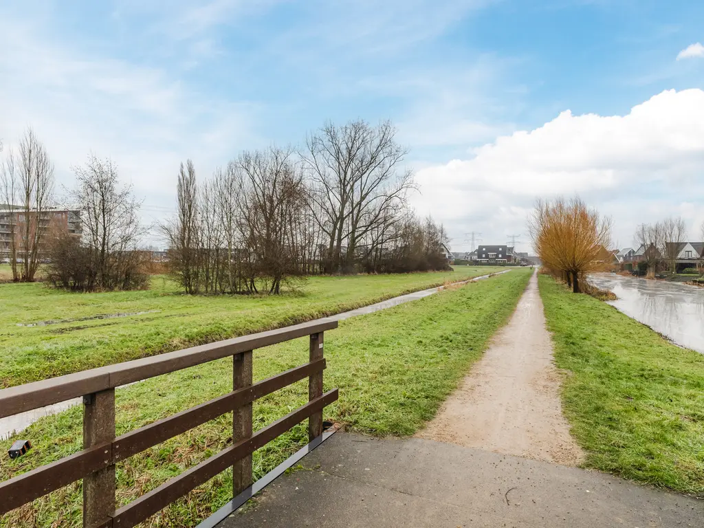 Alver 108, PAPENDRECHT