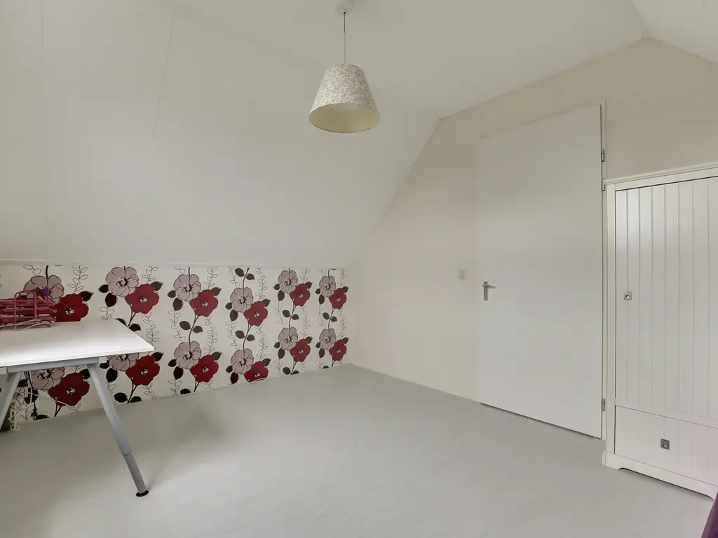 Zwanebloem 4, HENDRIK-IDO-AMBACHT