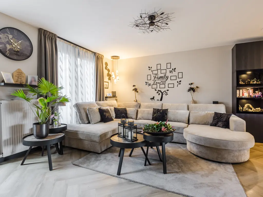 Alver 9, PAPENDRECHT