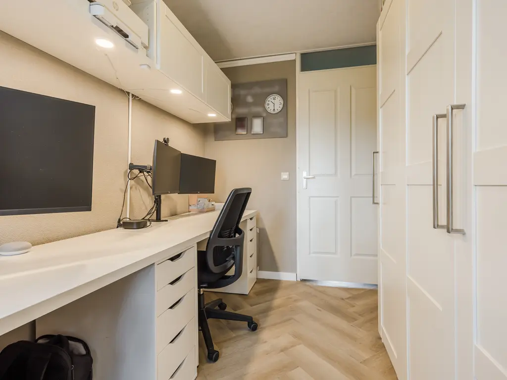 Alver 9, PAPENDRECHT