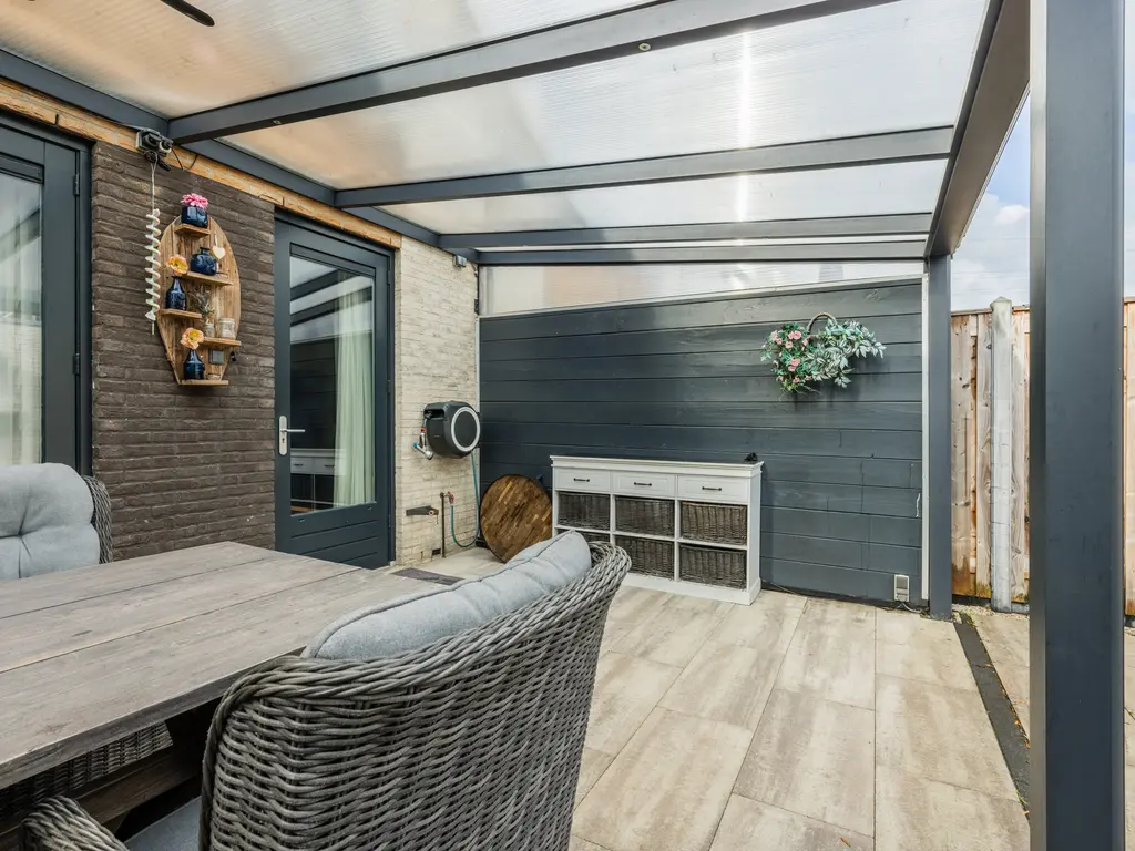 Alver 9, PAPENDRECHT