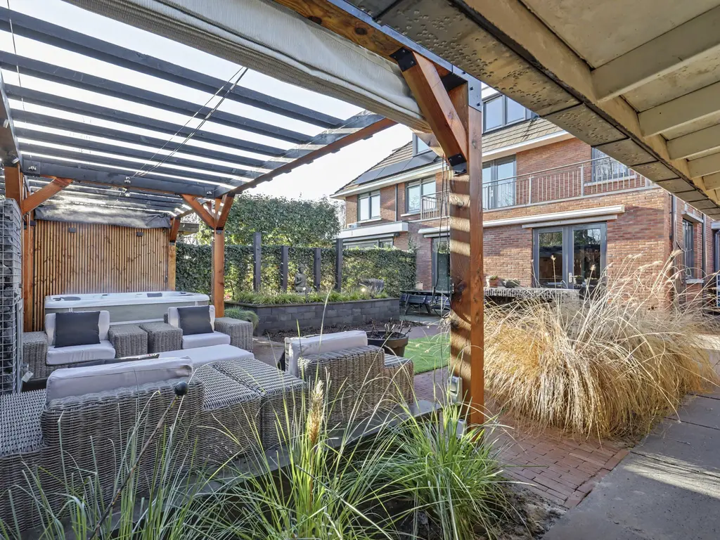 Grimaldihof 8, DORDRECHT