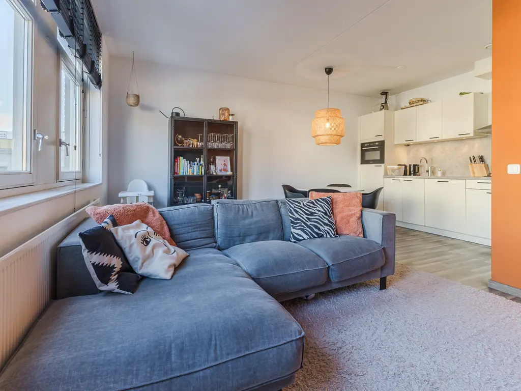 Schooldwarsstraat 100, PAPENDRECHT