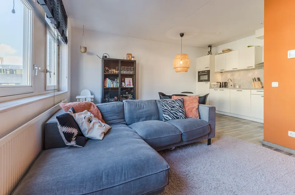 Schooldwarsstraat 100