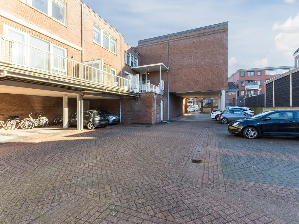 Schooldwarsstraat 100, PAPENDRECHT