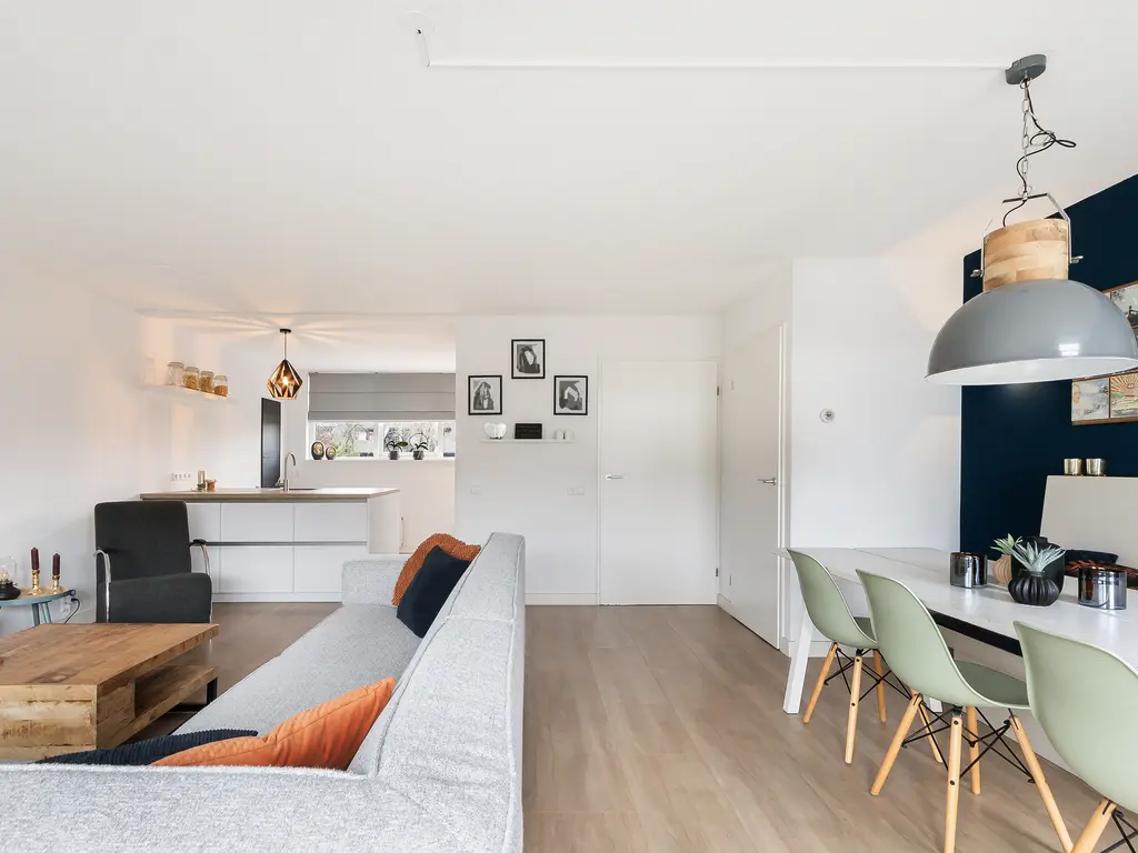 Hoefbladlaan 63, PAPENDRECHT