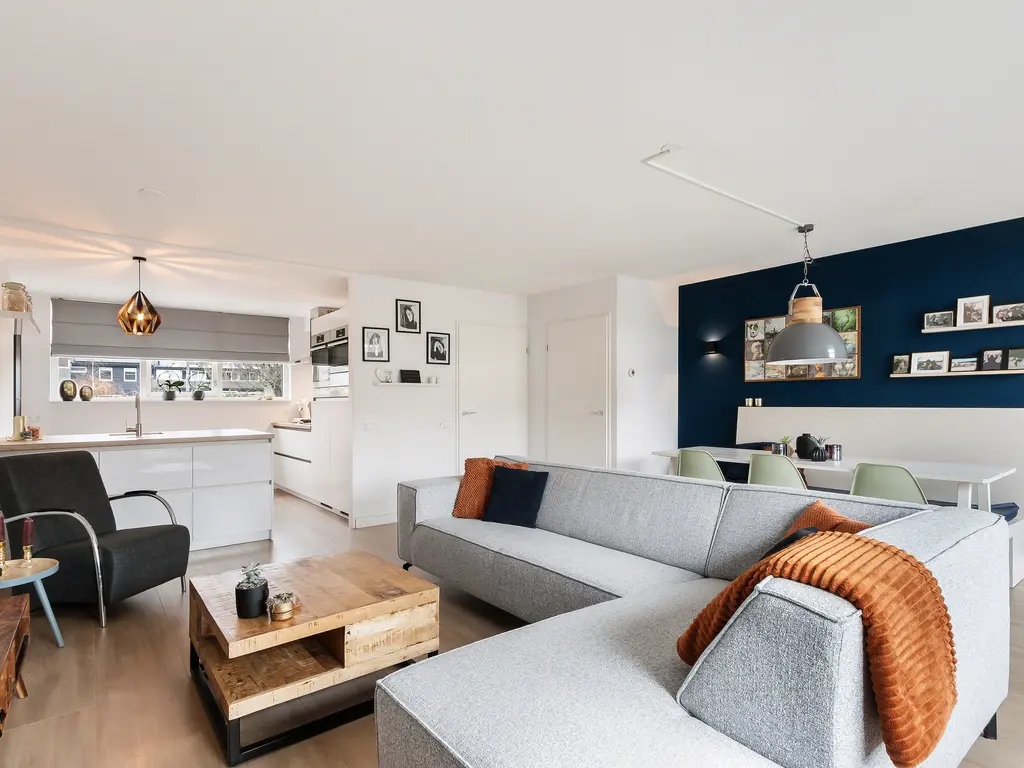 Hoefbladlaan 63, PAPENDRECHT