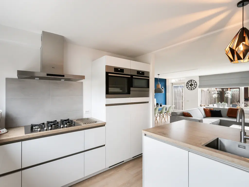 Hoefbladlaan 63, PAPENDRECHT