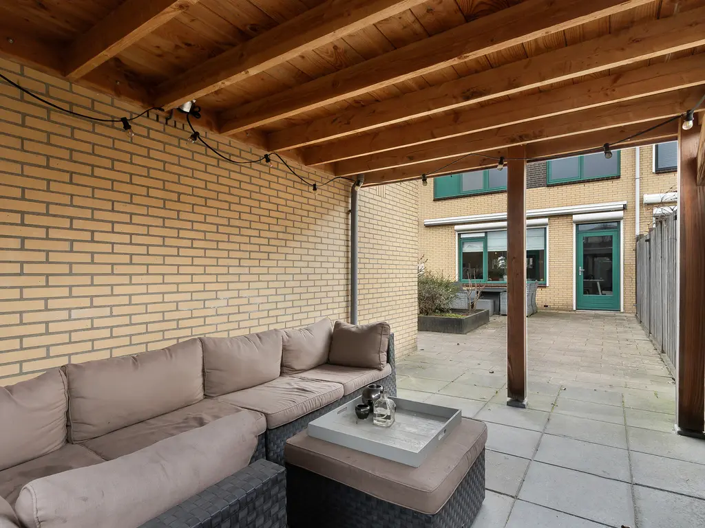 Hoefbladlaan 63, PAPENDRECHT